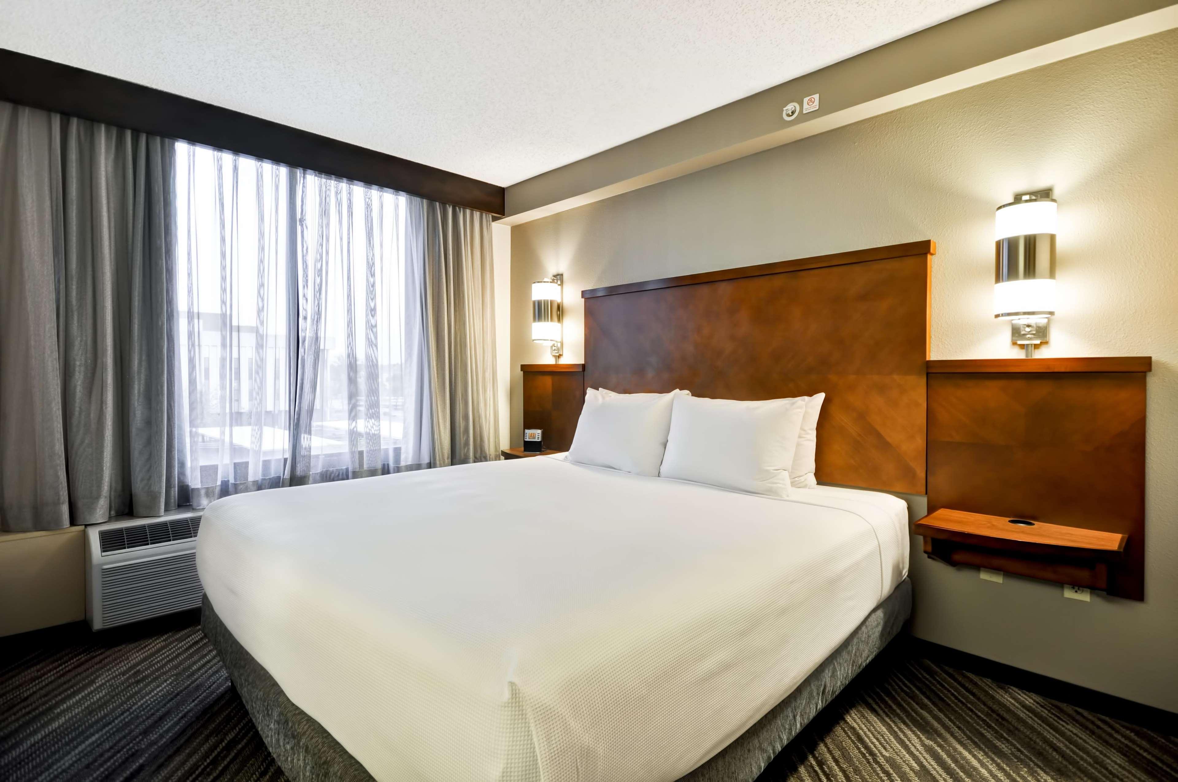 Hyatt Place Albuquerque Uptown Экстерьер фото