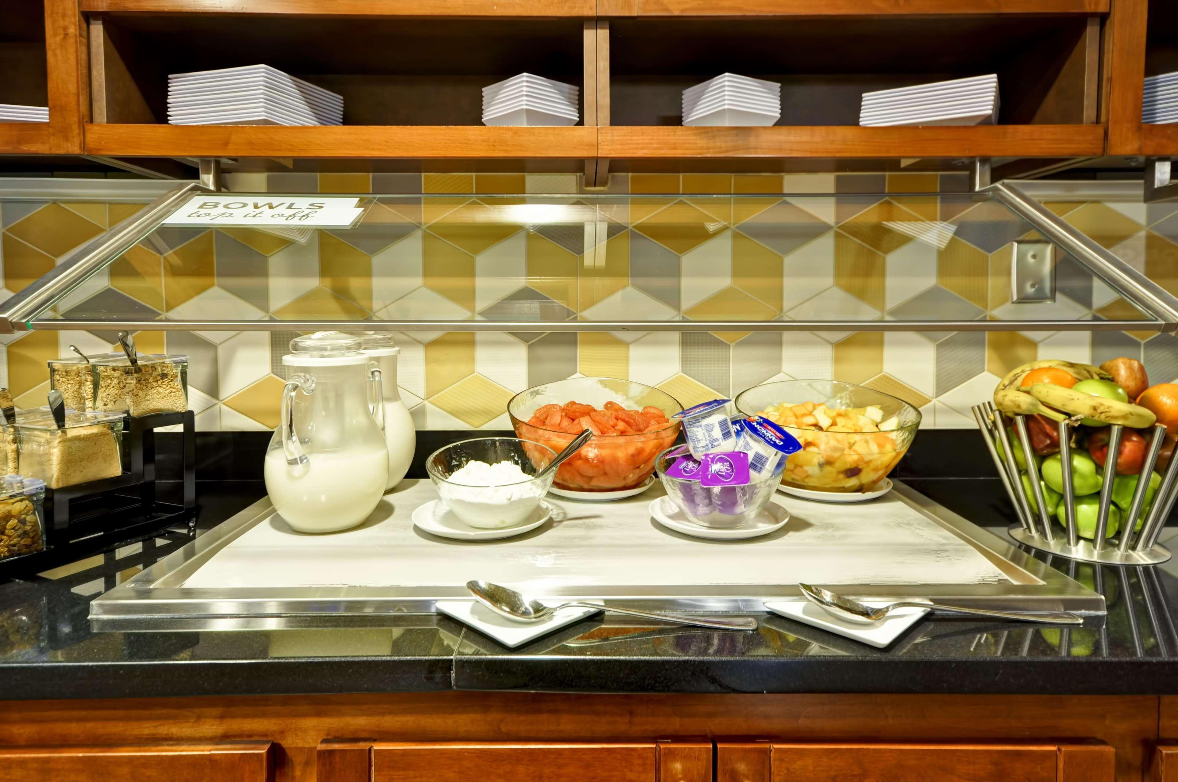 Hyatt Place Albuquerque Uptown Экстерьер фото