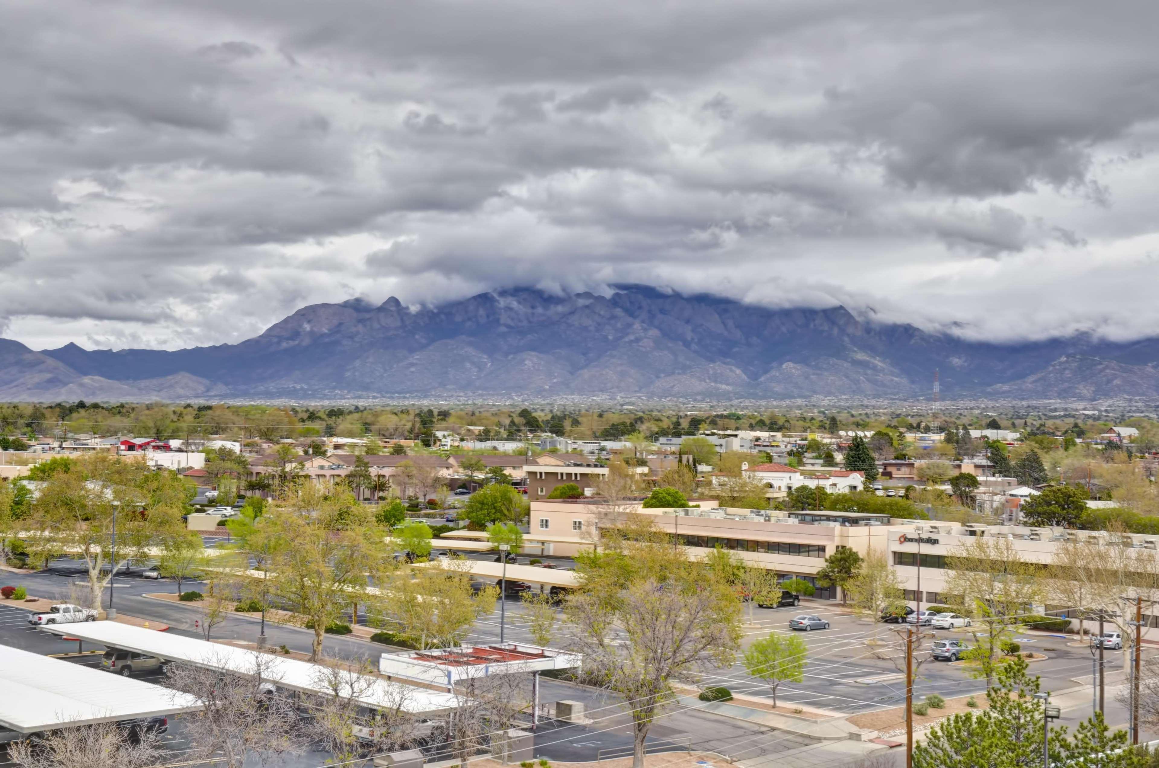 Hyatt Place Albuquerque Uptown Экстерьер фото